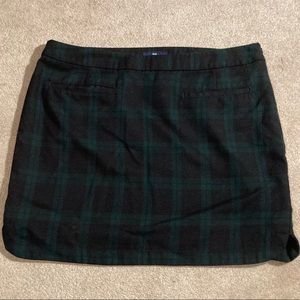 10- Green and Black Plaid Mini Skirt w Pockets